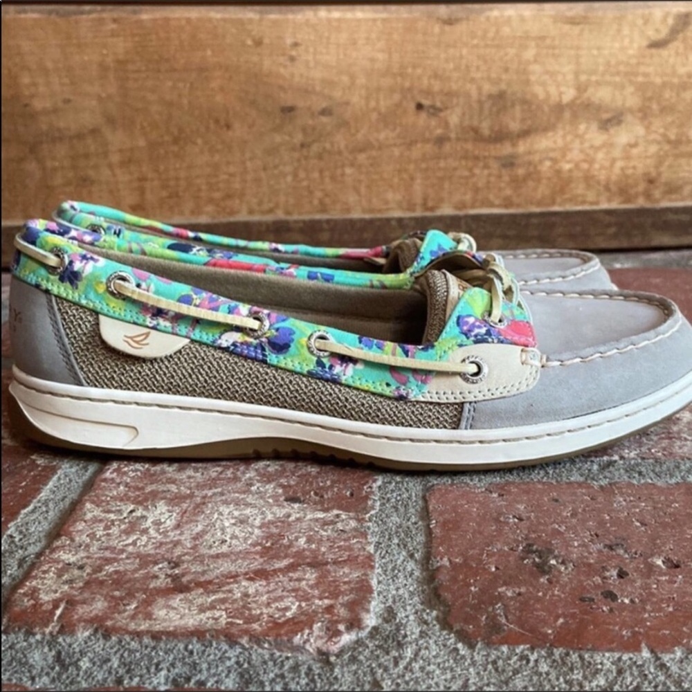 Sperry Boat Shoes.  W8.5
